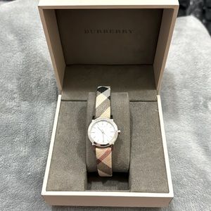 Burberry watch sapphire crystal⌚️